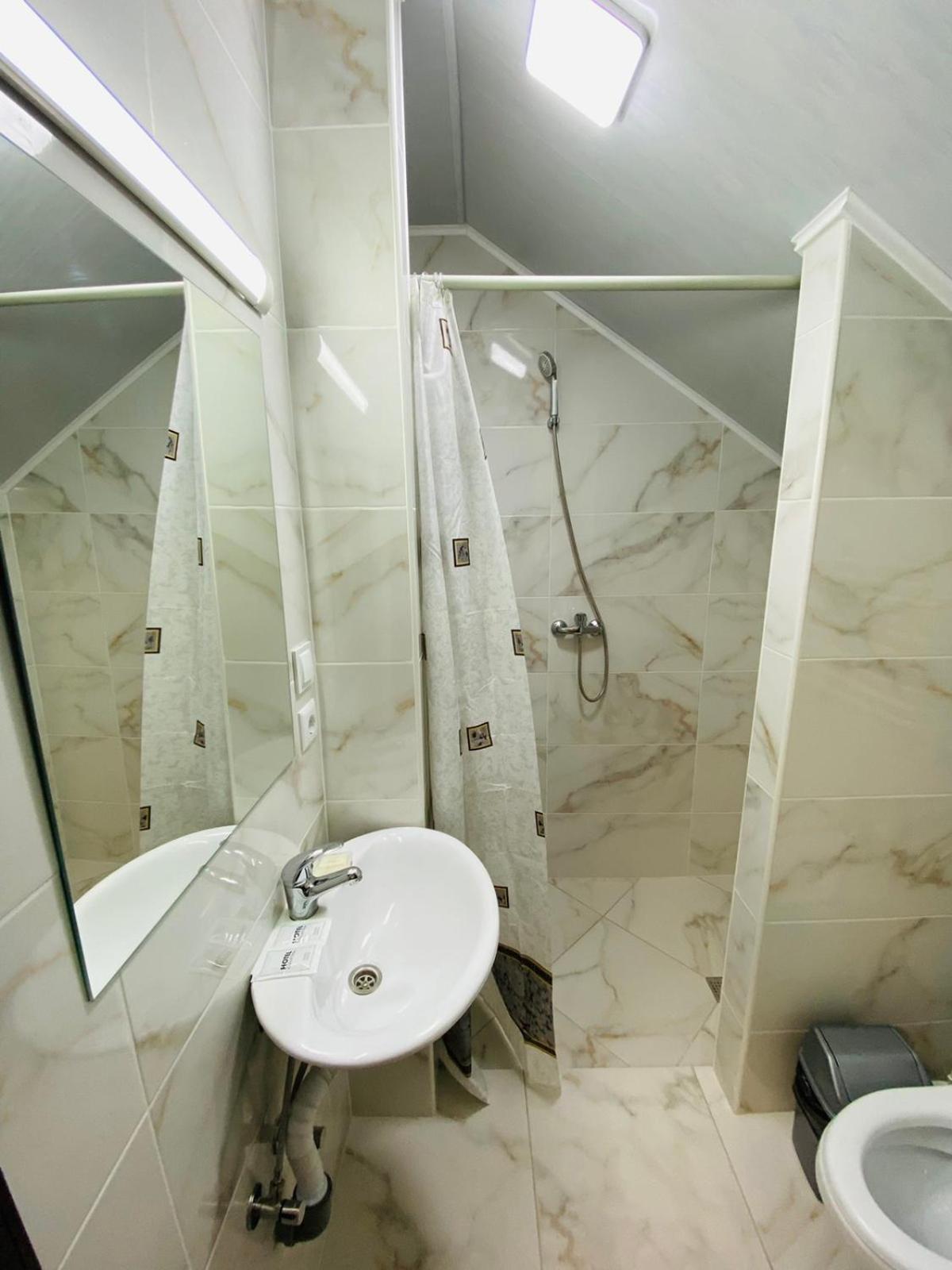 Під Явором New Hotel Drogomirchany Room photo
